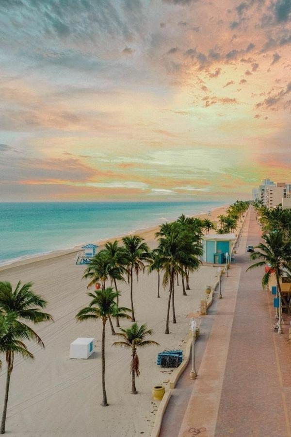 Downtown Hollywood Holiday Retreat Dania Beach Apartamento Exterior foto