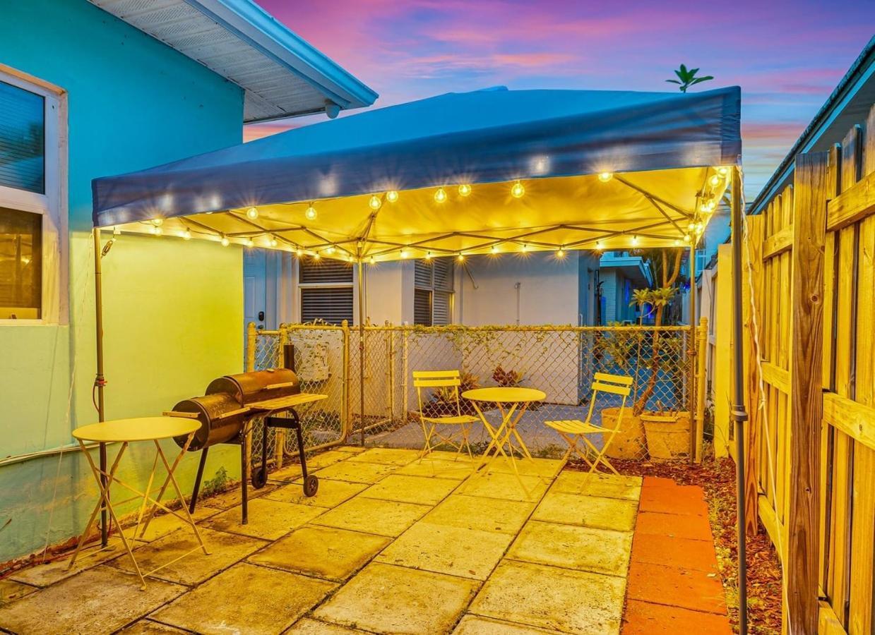 Downtown Hollywood Holiday Retreat Dania Beach Apartamento Exterior foto