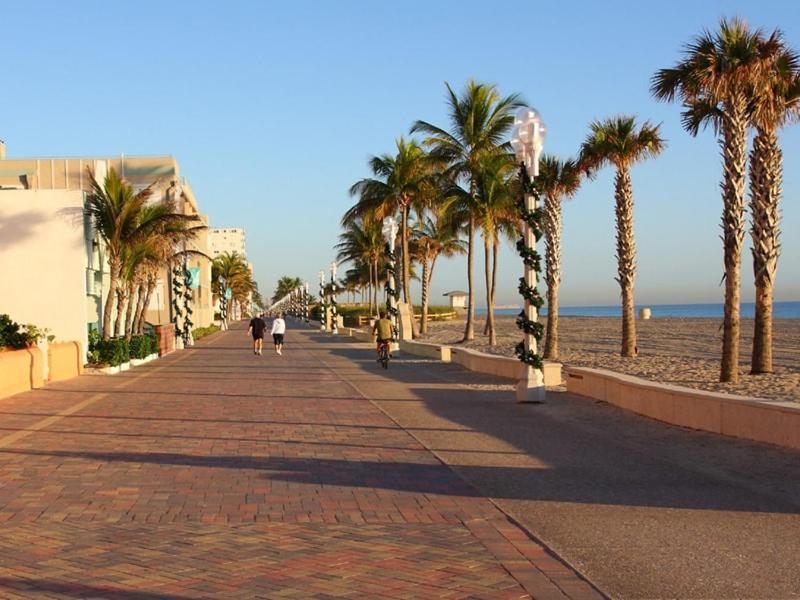 Downtown Hollywood Holiday Retreat Dania Beach Apartamento Exterior foto